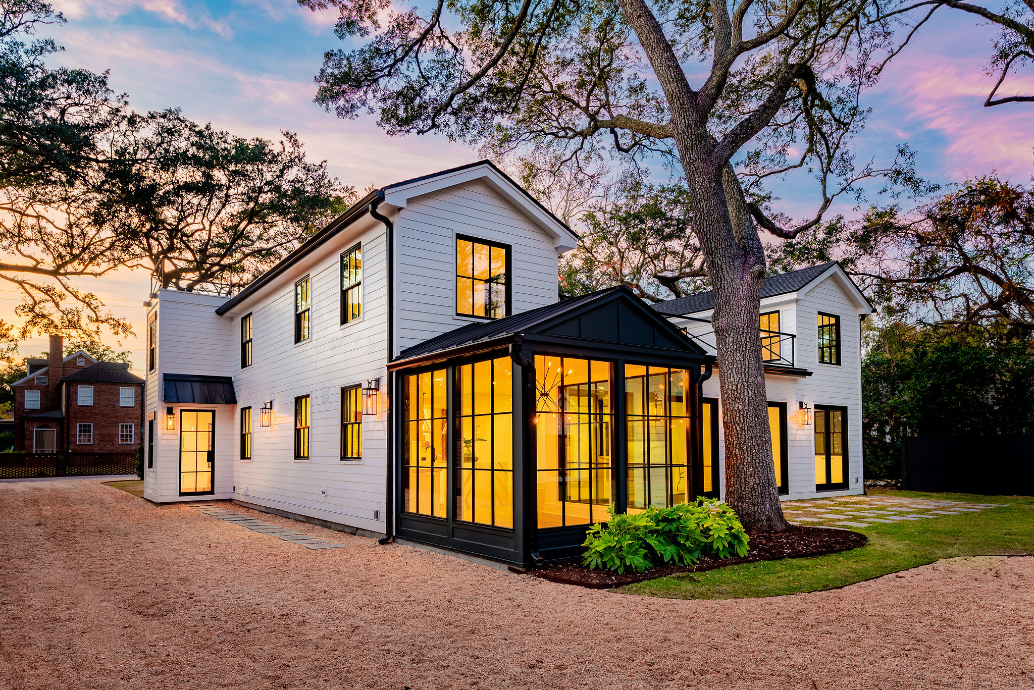 Windows, Doors, and Premium Millwork NJ: Double Hung vs Single Hung Windows : How to Choose What’s Right for Your Home